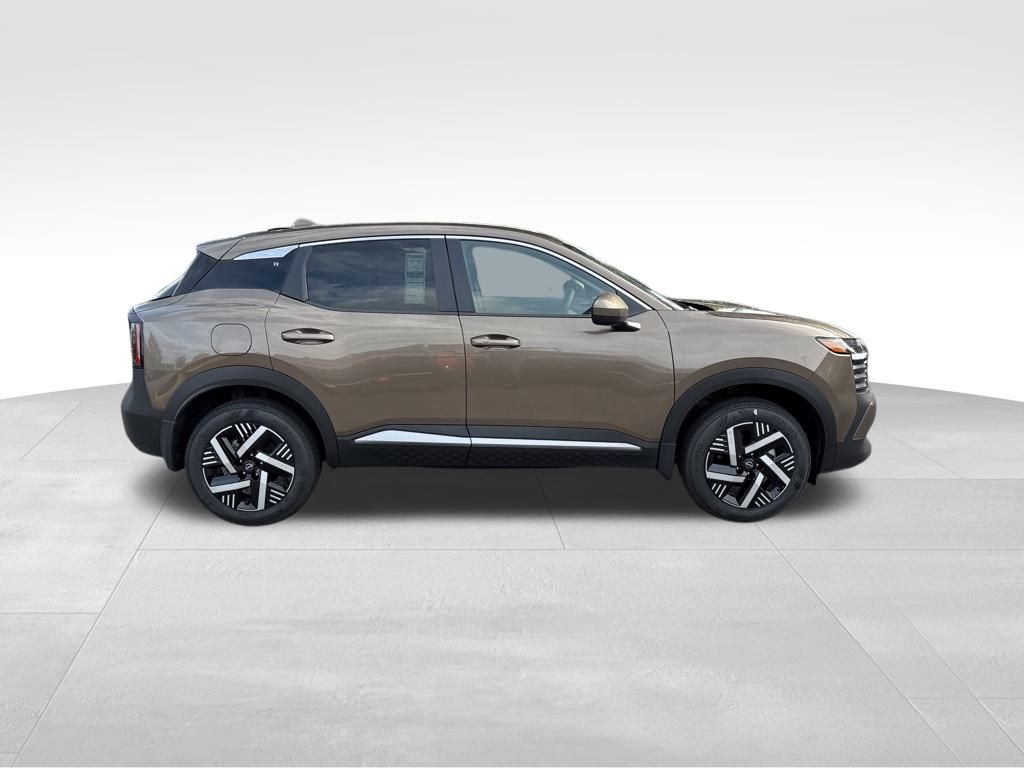 2025 Nissan Kicks SV photo 4