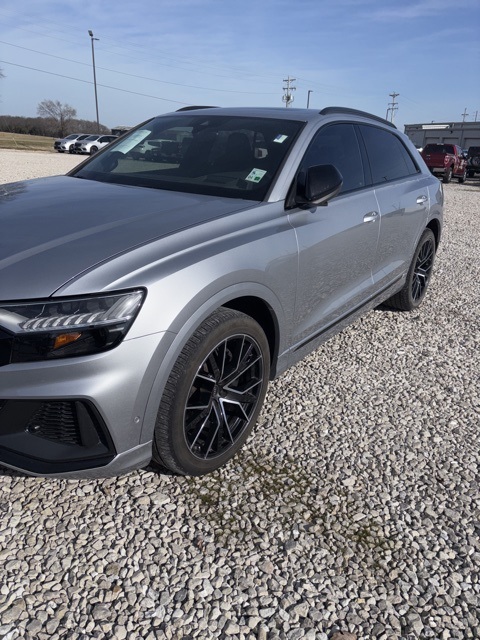 2022 Audi SQ8 Prestige's photo