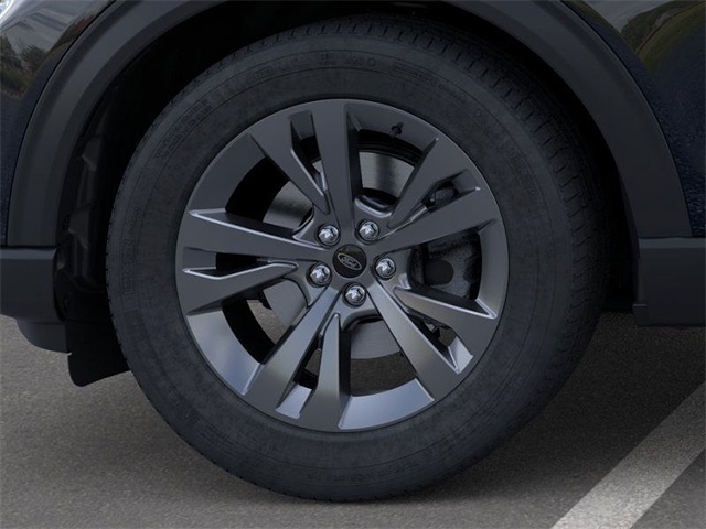 2025 Ford Explorer photo 17