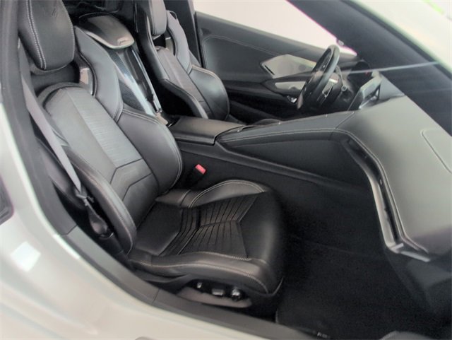 2021 Chevrolet Corvette Stingray 2LT photo 14