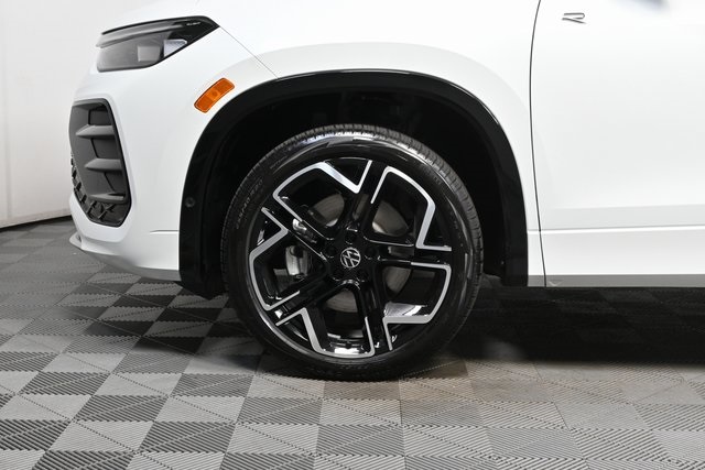 2025 Volkswagen Tiguan SEL R-Line Black photo 33