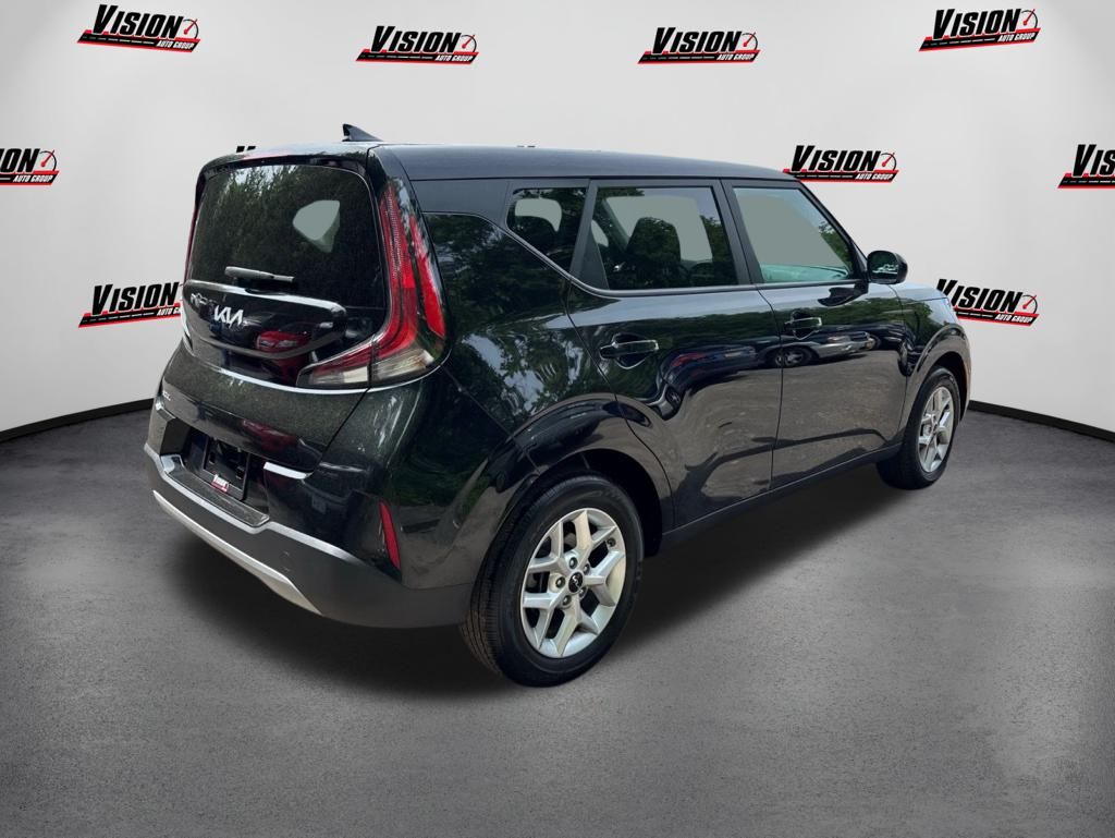 2023 Kia Soul LX photo 5