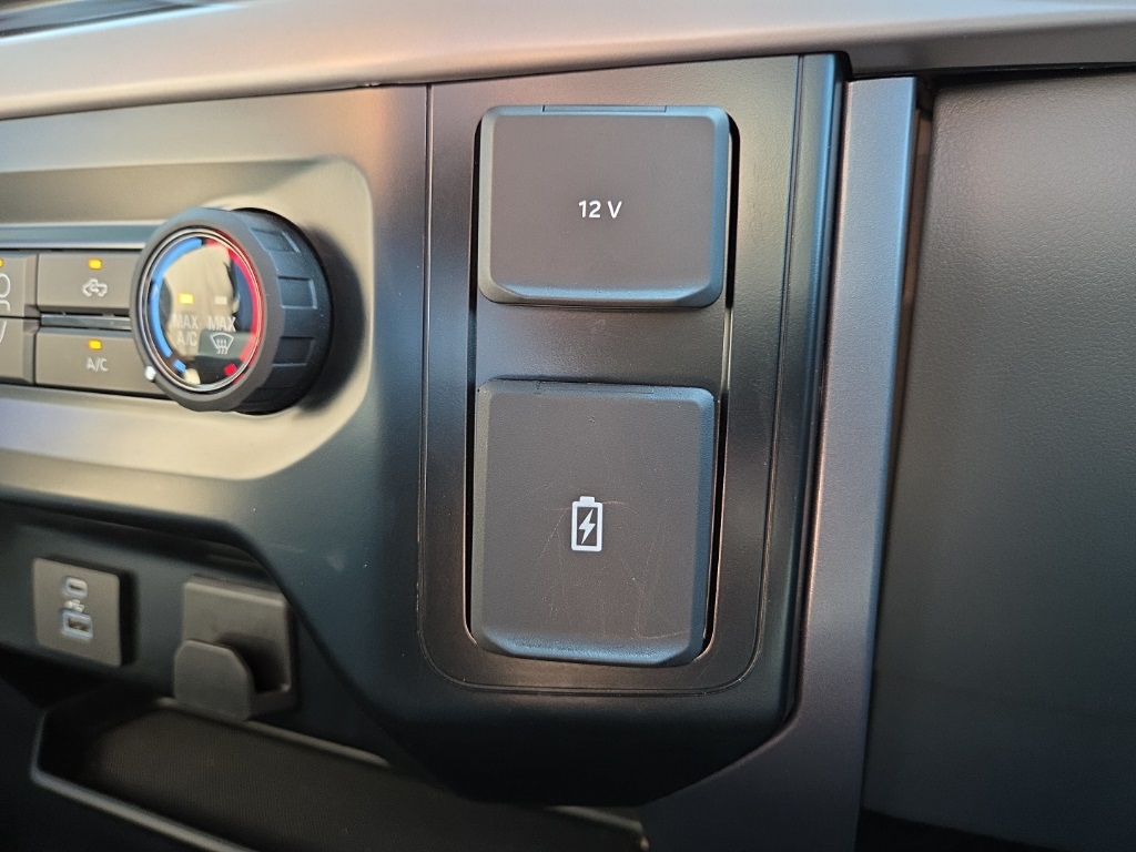 2023 Ford F-150 XLT photo 40