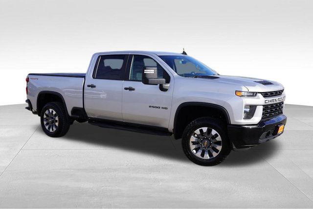 2022 Chevrolet Silverado 2500HD Custom photo 2