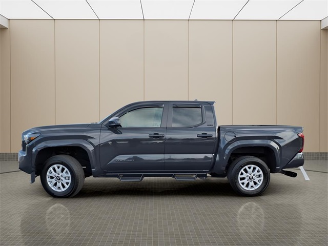 2024 Toyota Tacoma SR5 photo 2