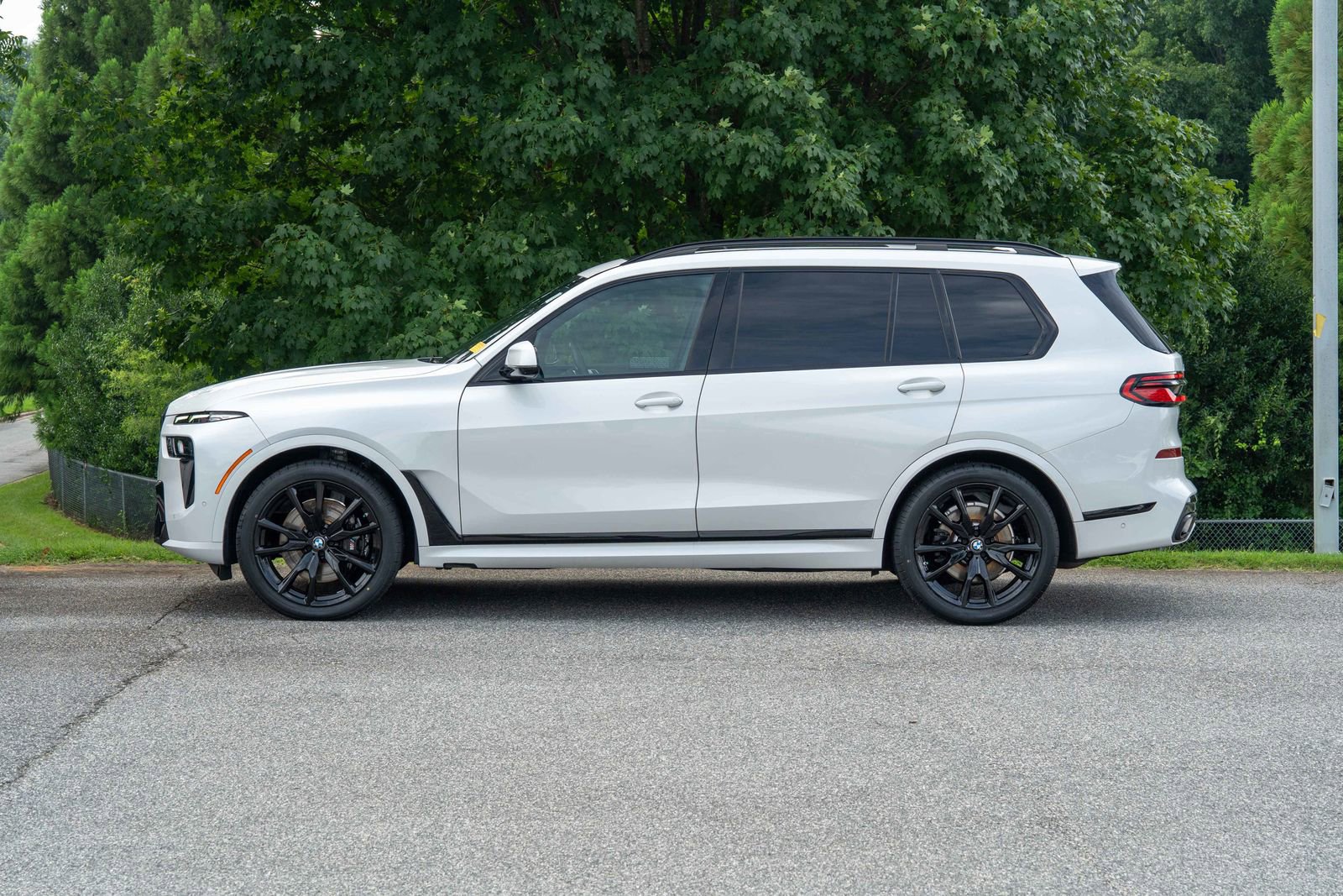 2024 Bmw X7 xDrive40i photo 2