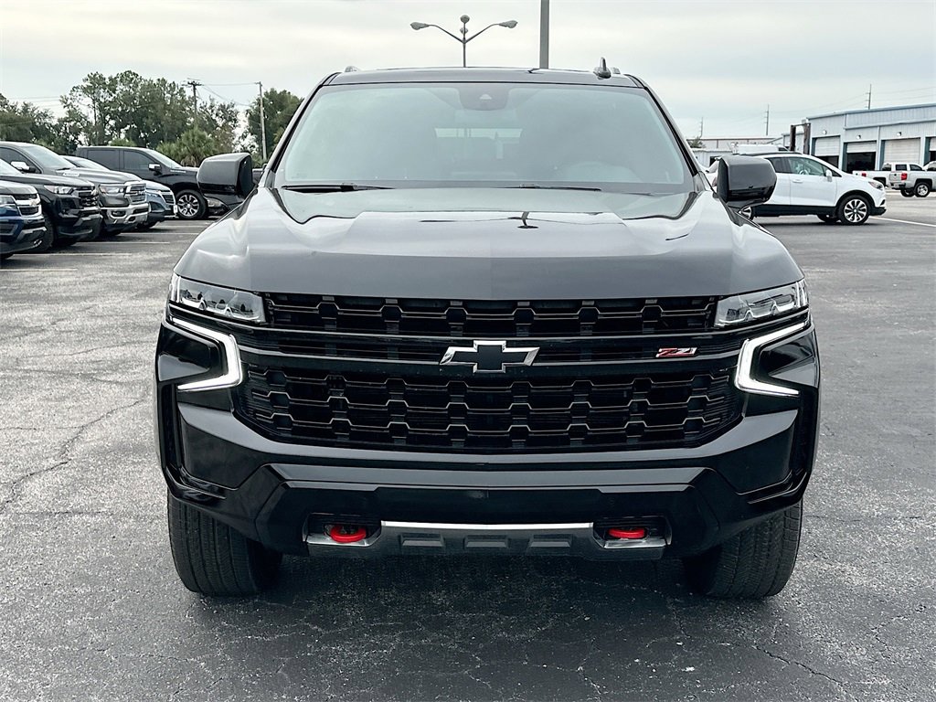 2023 Chevrolet Suburban Z71 photo 2