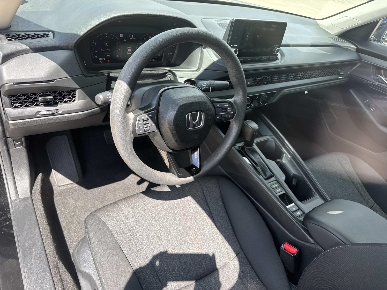 2025 Honda Accord LX photo 13