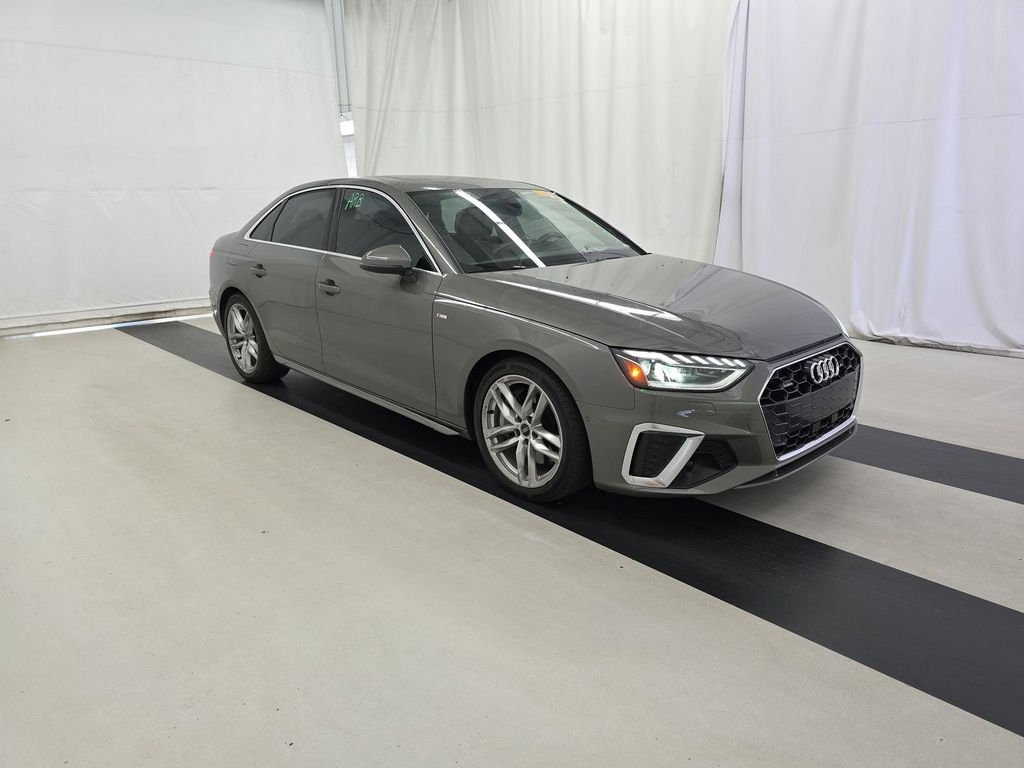 2023 Audi A4 45 S line Prestige Quattro photo 3