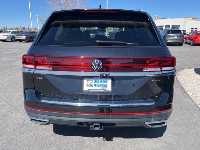 2025 Volkswagen Atlas SEL photo 4