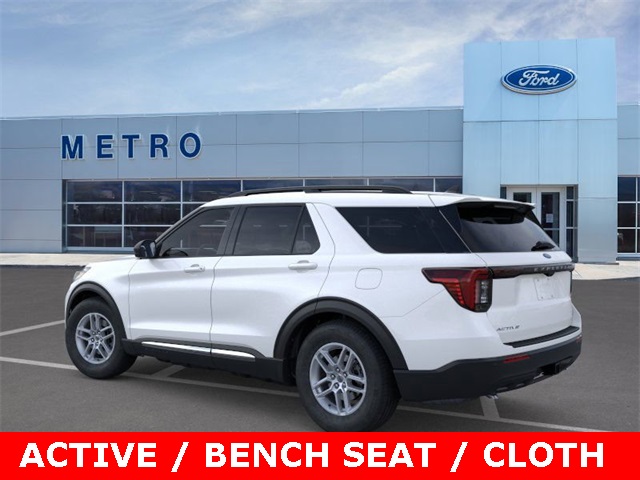 2025 Ford Explorer photo 30
