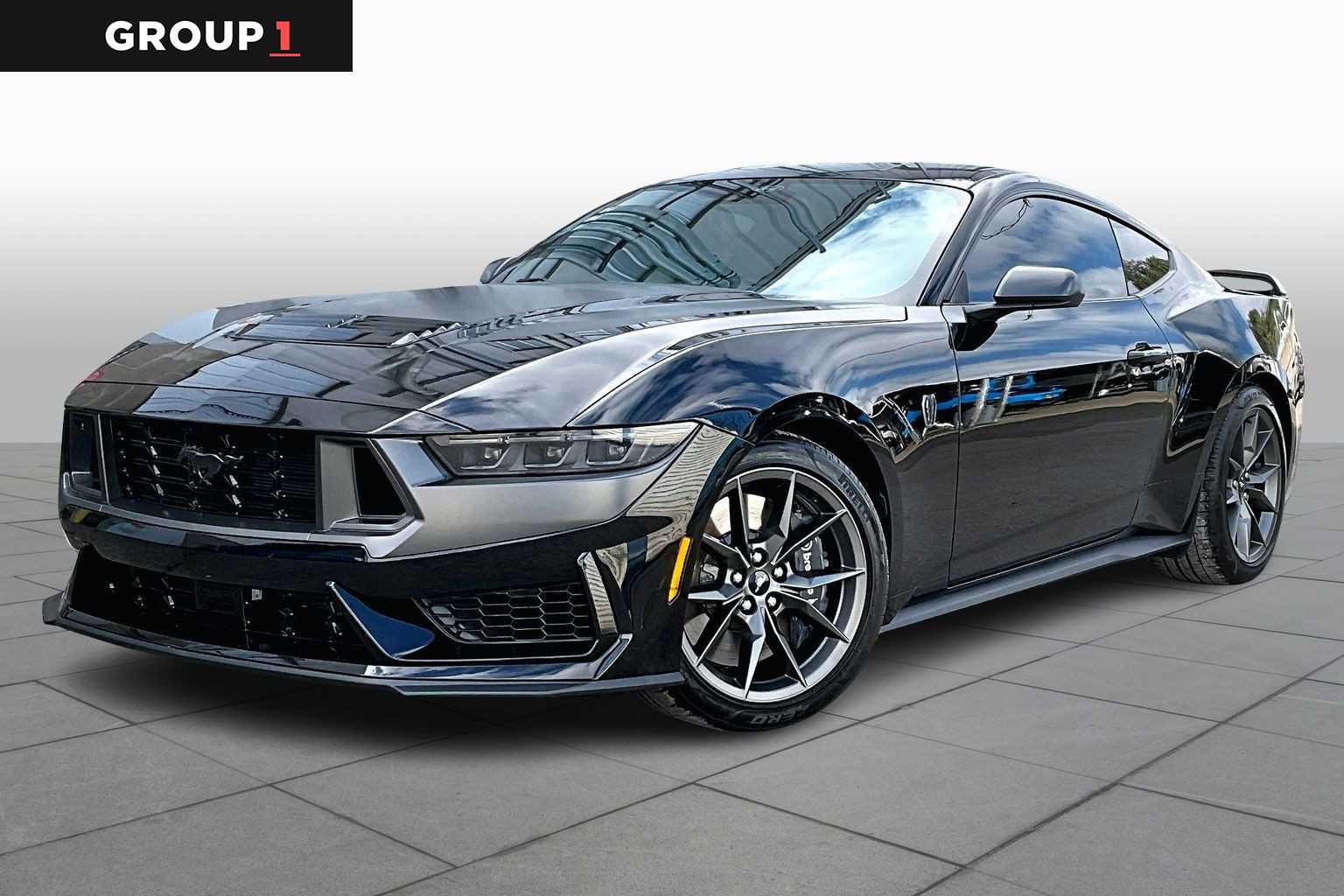 2025 Ford Mustang Dark Horse's photo