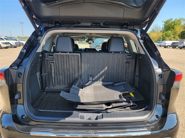 2023 Toyota Highlander Limited photo 33