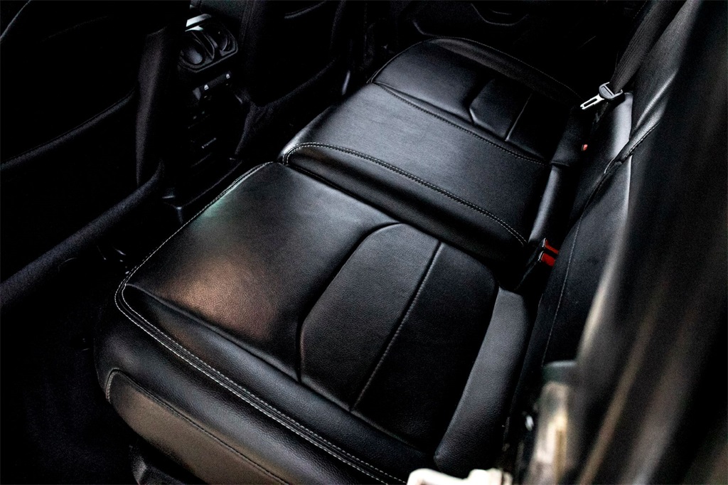 2023 Jeep Wrangler Sahara 4xe photo 25