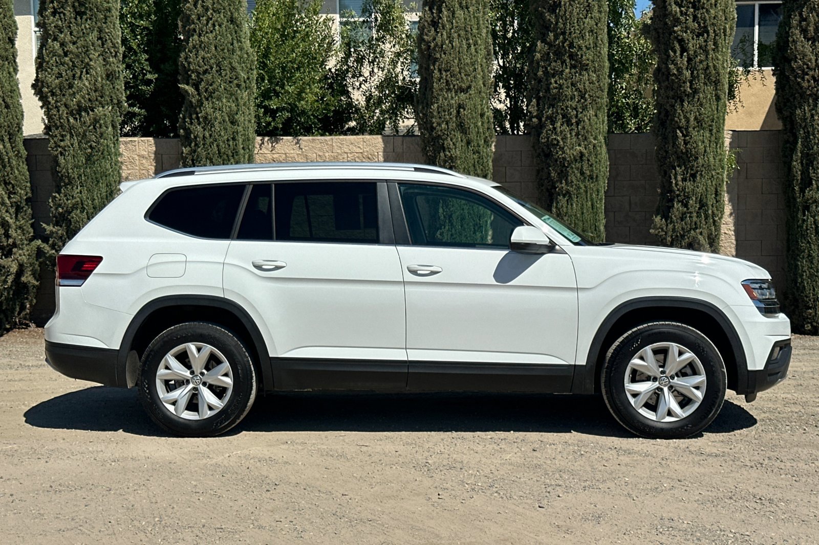 2019 Volkswagen Atlas V6 SE photo 3