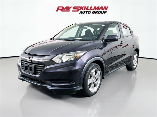 2017 Honda HR-V LX photo 3