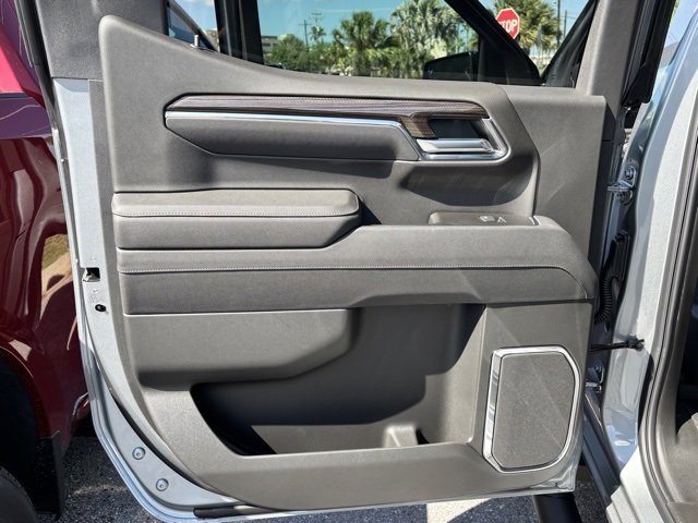 2026 Chevrolet Silverado 1500 RST photo 17