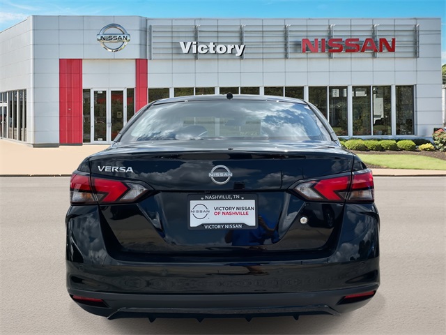2025 Nissan Versa 1.6 S photo 3