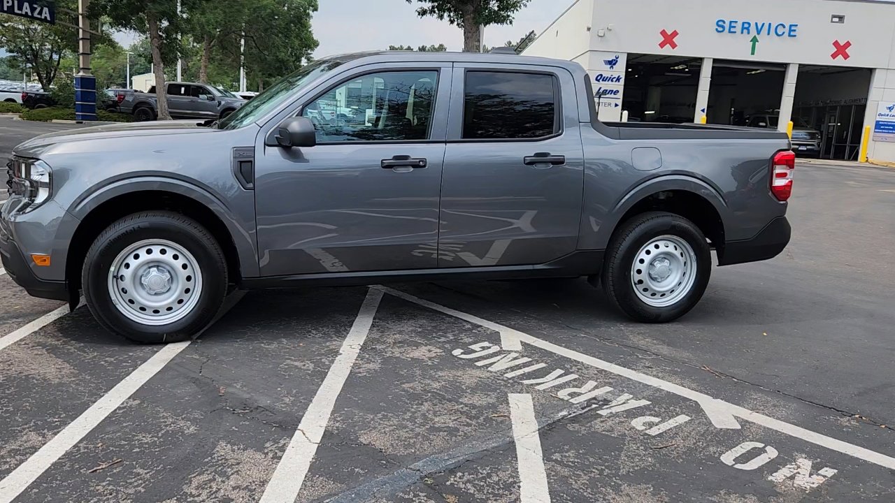 2025 Ford Maverick XL photo 3