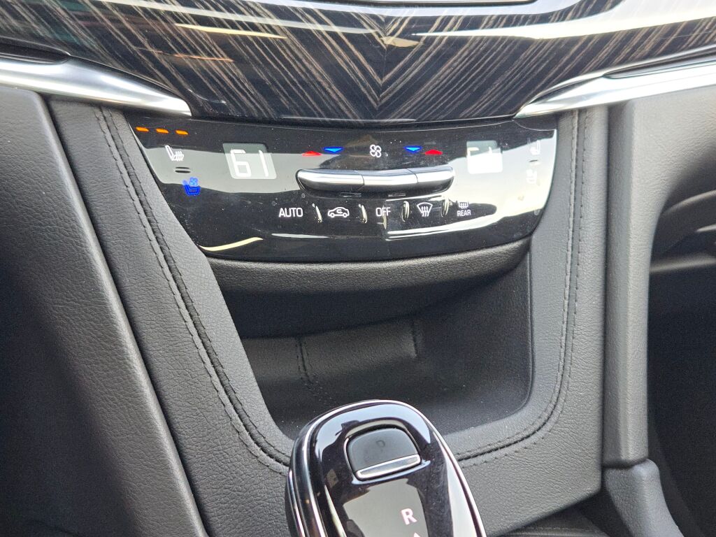 2024 Cadillac XT6 Premium Luxury photo 27