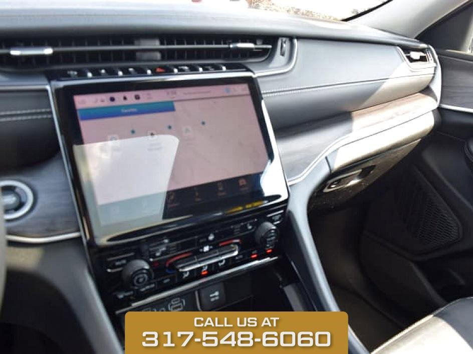 2023 Jeep Grand Cherokee Limited photo 28