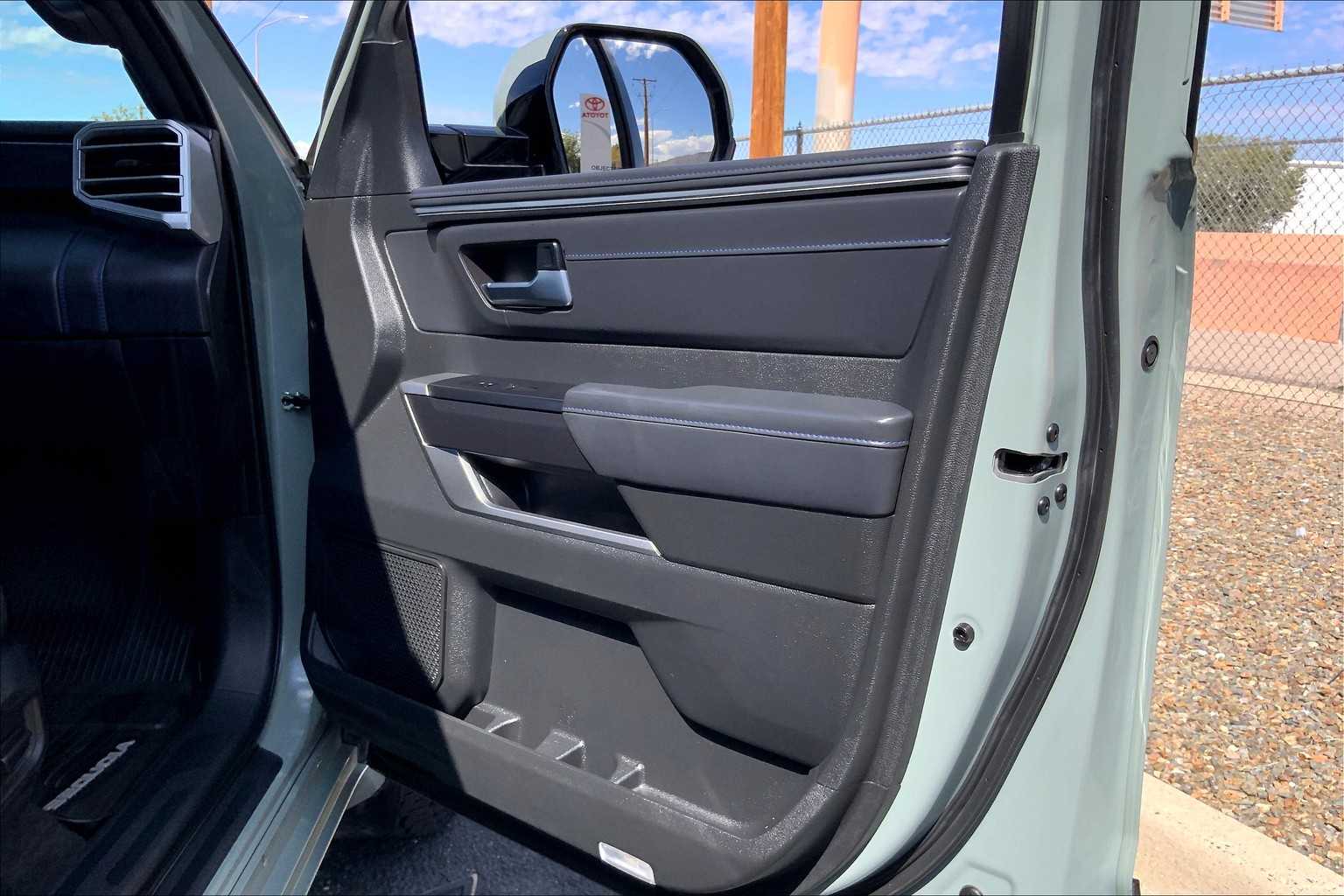 2024 Toyota Sequoia Platinum photo 19