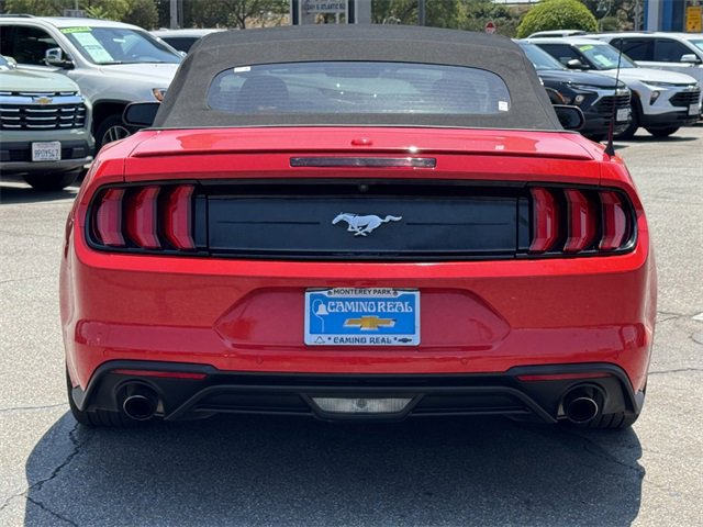 2023 Ford Mustang photo 3