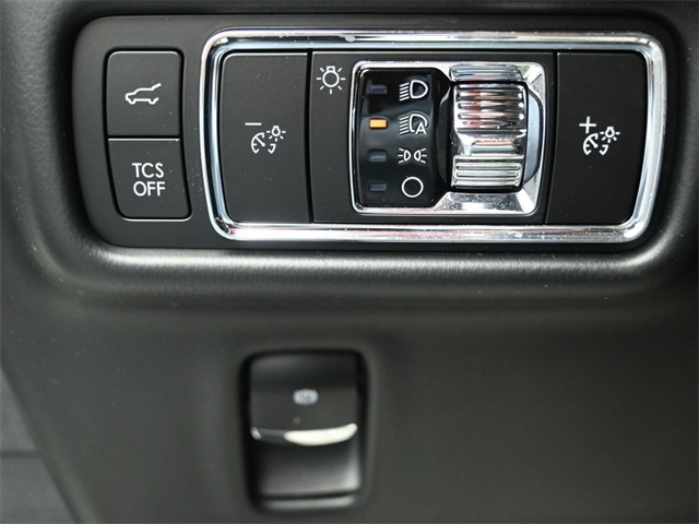 2023 LINCOLN NAUTILUS - Image 11