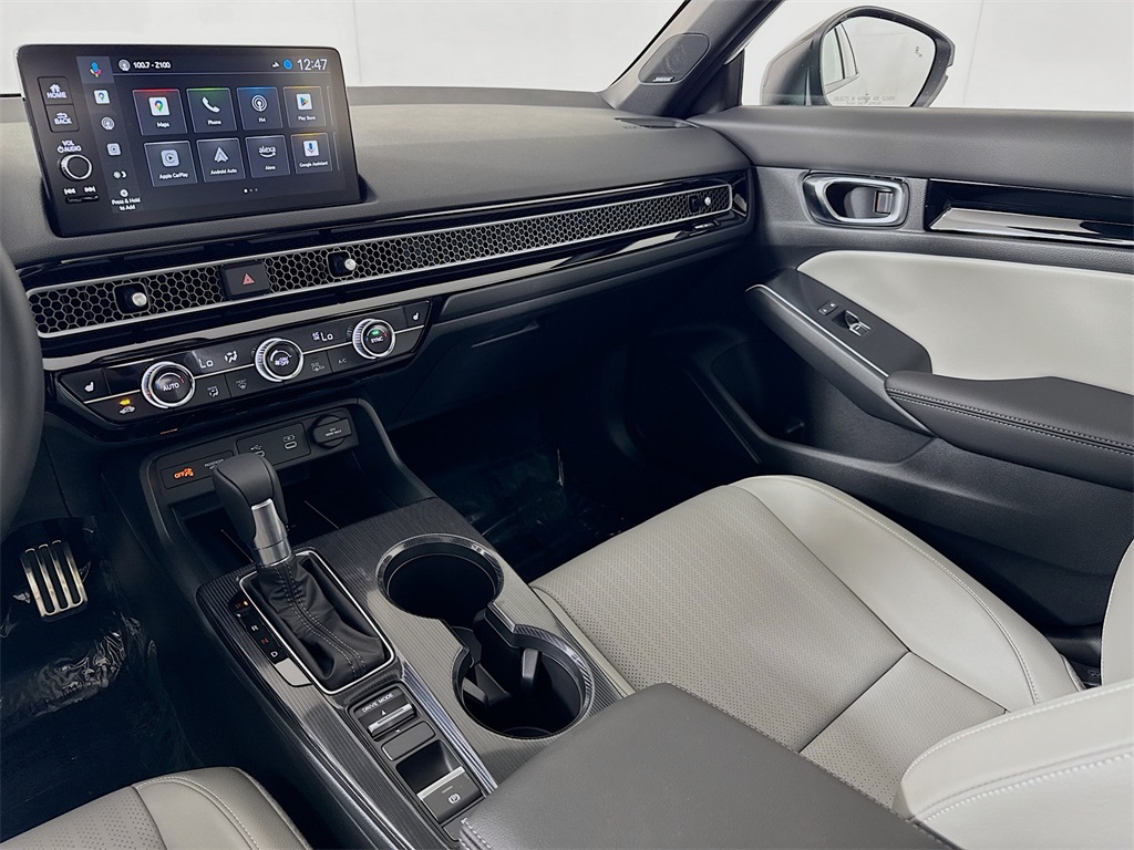 2026 Honda Civic Hybrid Sport Touring photo 9