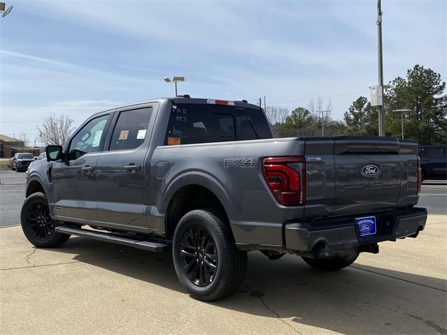 2025 Ford F-150 Lariat photo 6