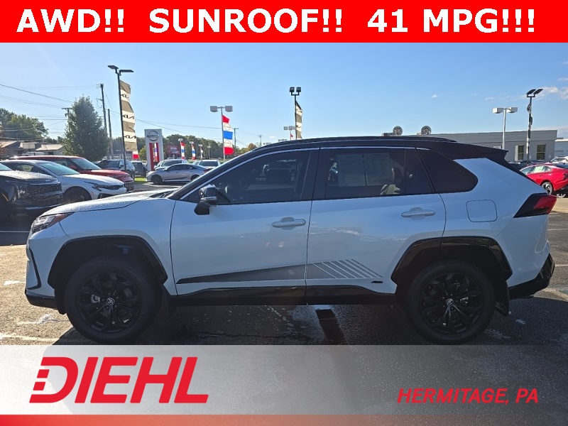 2023 Toyota RAV4 Hybrid XSE photo 4