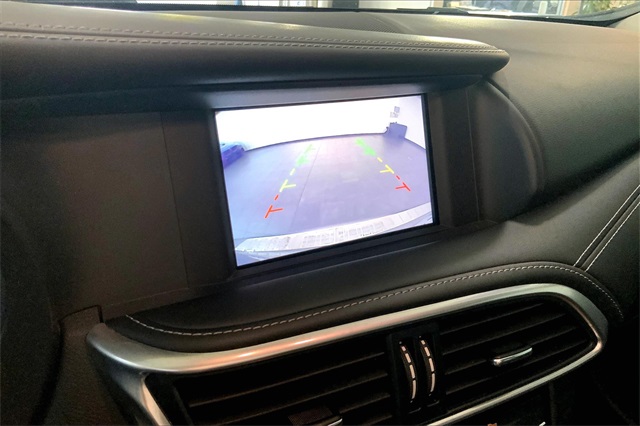 2018 Infiniti QX30 Premium photo 20