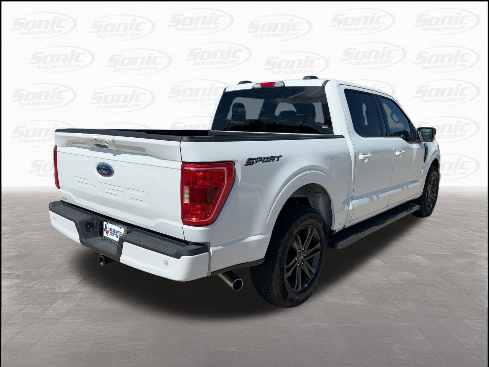 2023 Ford F-150 XLT photo 9