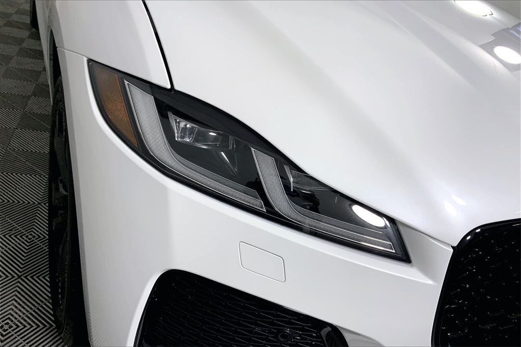 2024 Jaguar F-PACE P250 R-Dynamic S photo 26