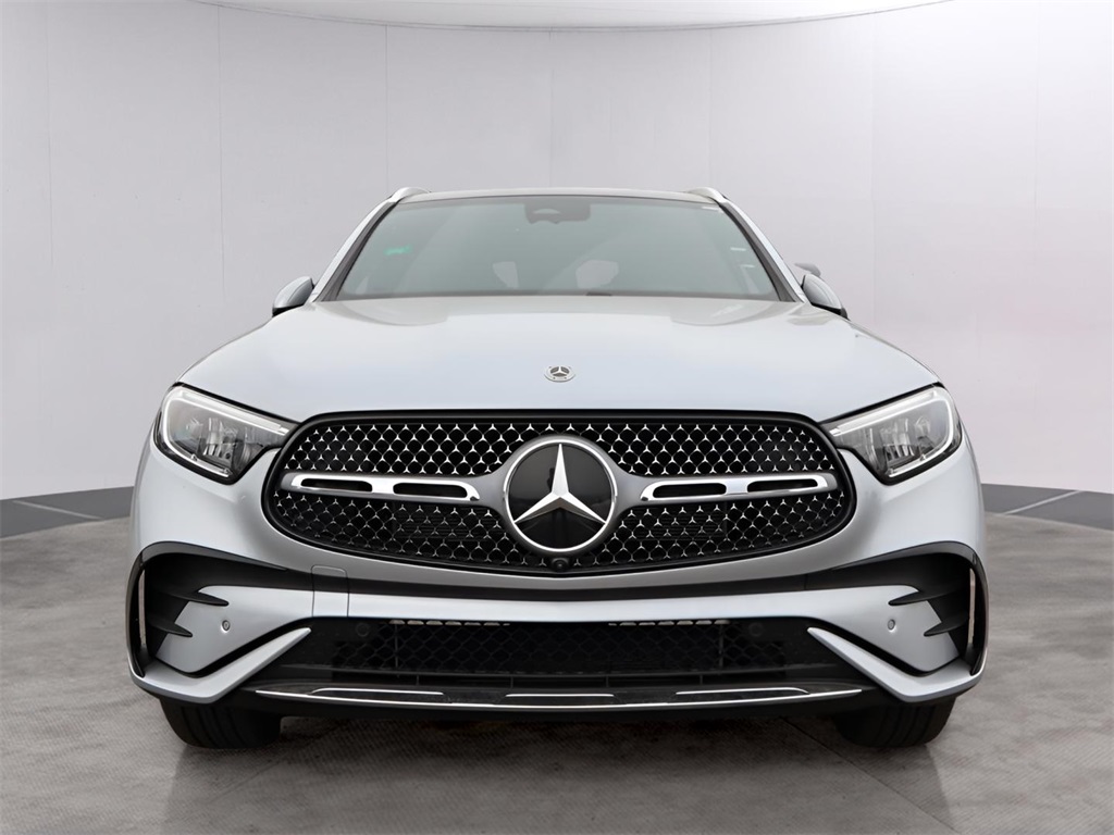 2026 Mercedes Benz GLC 350e 4MATIC photo 2