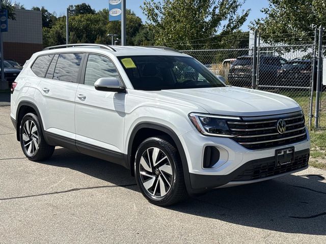 2026 Volkswagen Atlas SE Technology photo 3