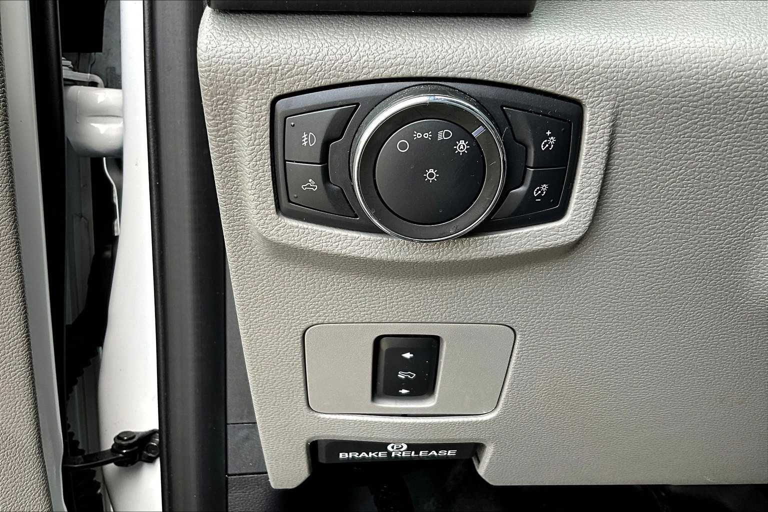 2020 Ford F-250 XLT photo 30