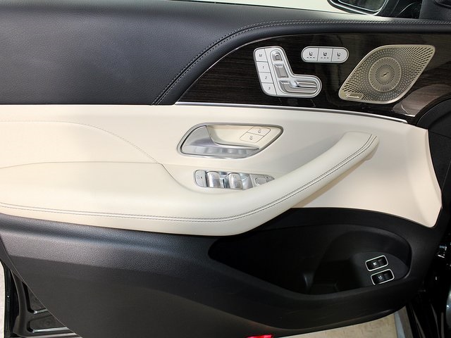2025 Mercedes Benz GLE 450e 4MATIC photo 18
