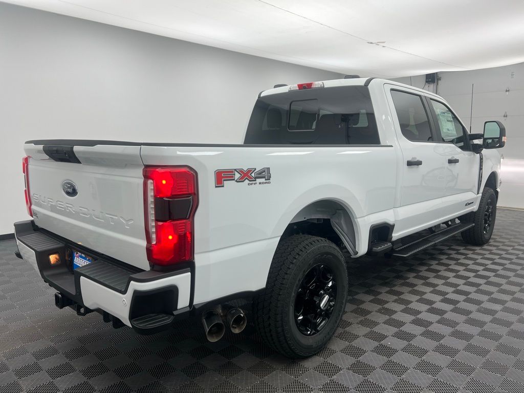 2025 Ford F-250 photo 10