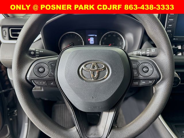 2022 Toyota RAV4 XLE photo 11