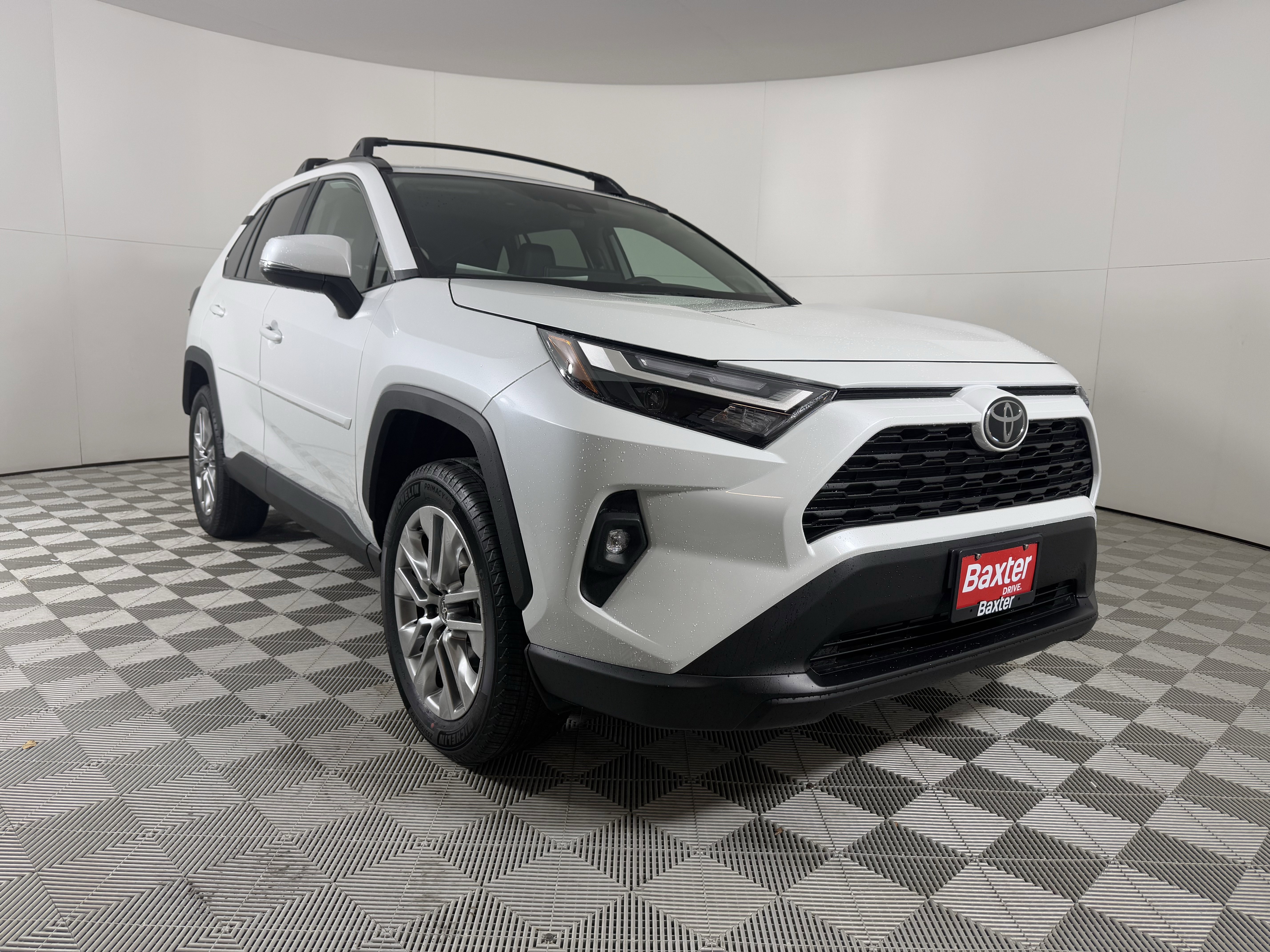 2025 Toyota RAV4 XLE Premium's photo