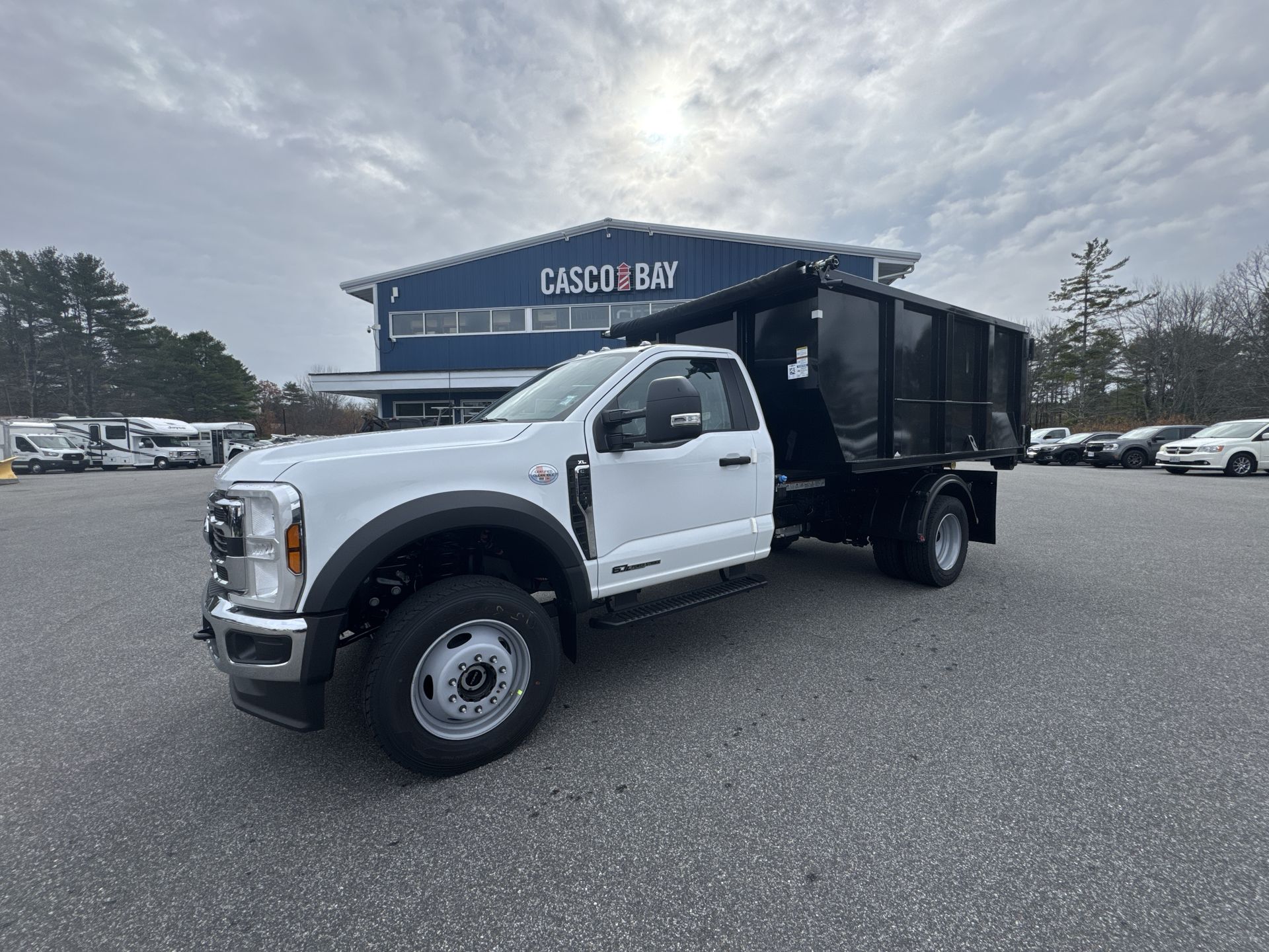 2026 Ford F-600 Super Duty Chassis Cab XL's photo