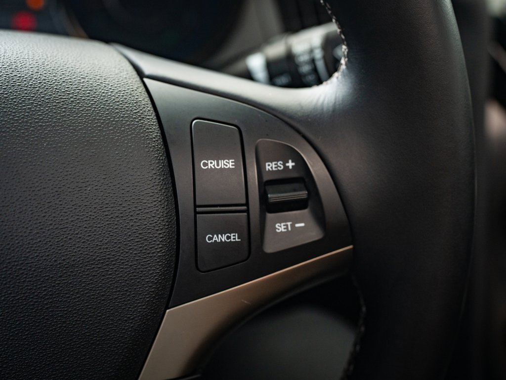 2013 Hyundai Genesis Coupe 3.8 Track photo 24