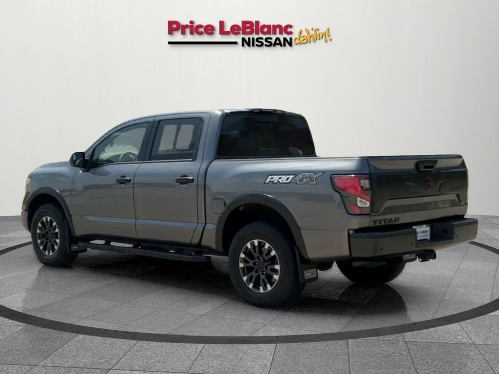 2024 Nissan Titan PRO-4X photo 2