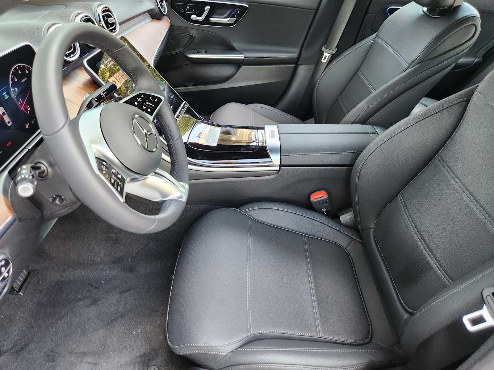 2025 Mercedes Benz C 300 photo 8