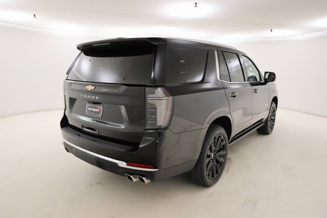 2025 Chevrolet Tahoe High Country photo 2
