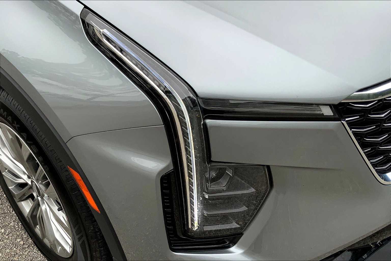 2024 Cadillac XT4 Premium Luxury photo 25