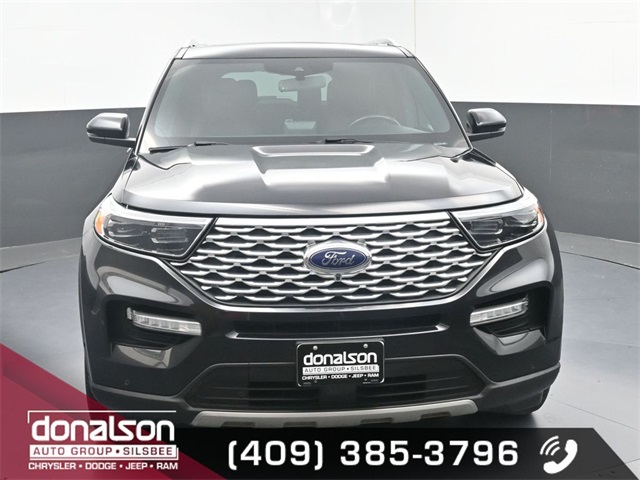2020 Ford Explorer Platinum photo 2