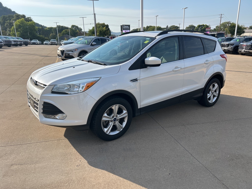 2016 Ford Escape SE photo 2