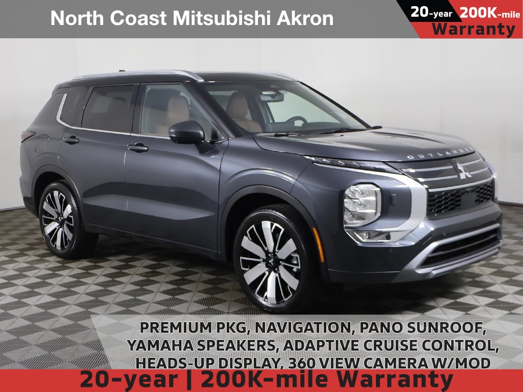 2025 Mitsubishi Outlander SEL's photo